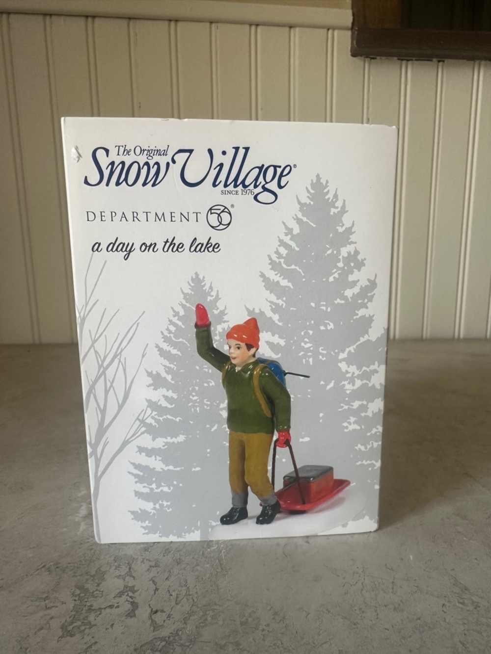 Department 56 A Day on the Lake Snow Village Accessory Ice Fishing Brand New